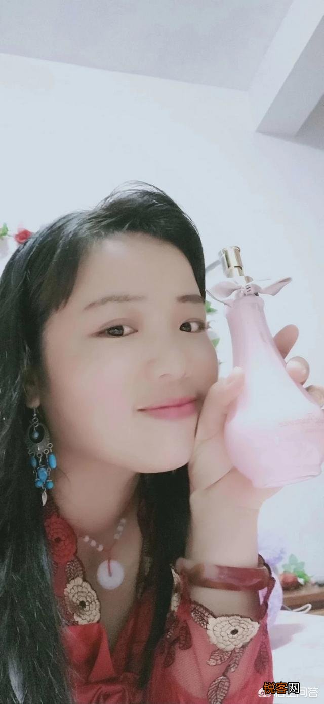 2019国际公认的娱乐圈中国第一美女是谁？你怎么看？