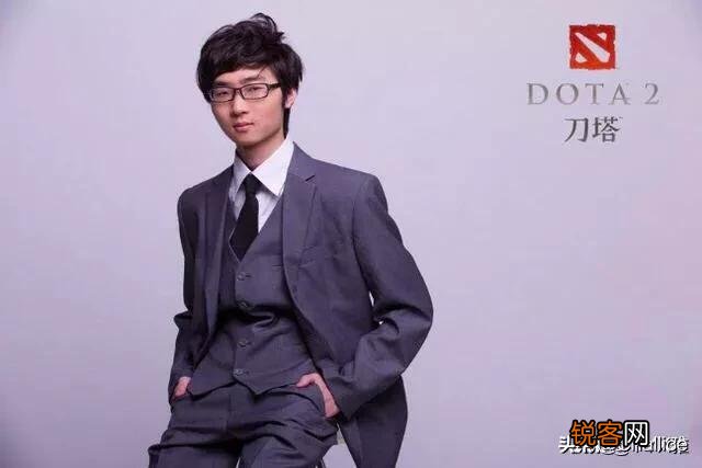 Dota2的Pis与zhou神天梯排名50左右,为什么比很多现役职业选手的排名还高？