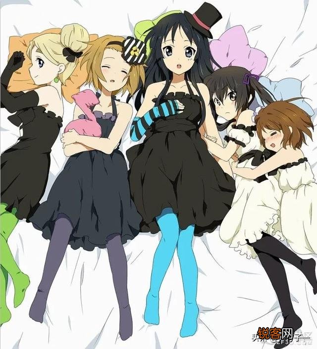 有哪些校园恋爱喜剧动漫类似《月刊少女野崎君》和《辉夜大小姐想让我告白》？