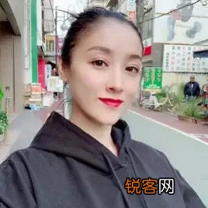 8年过去了,被张艺谋开除出剧组,爆料张艺谋超生的女星今何在？