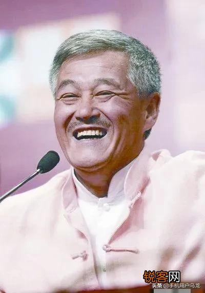 赵本山徒弟集体剃头上热门,被网友痛批出洋相,赵家班何去何从？