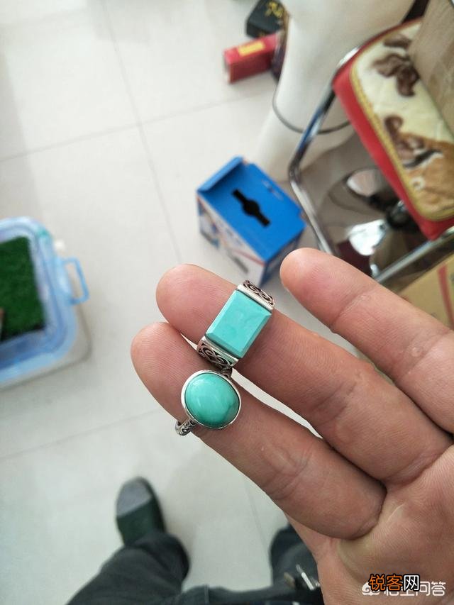什么叫“毛料“什么“叫赌石“？