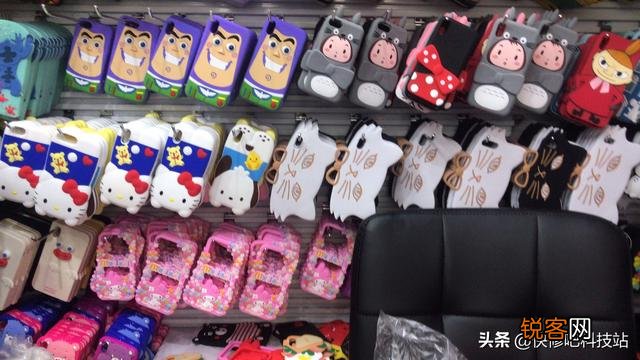 我想入驻电商,但不知道卖什么啊,可以帮我提提建议吗？