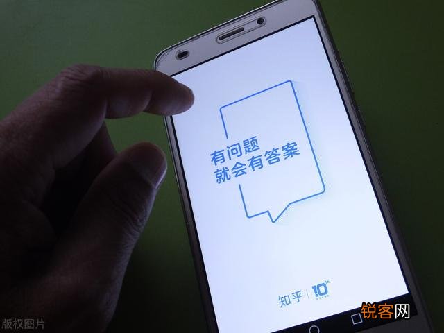 2021福布斯中国内地富豪榜发布,农夫山泉董事长钟睒睒登顶,张一鸣第二马云第五,显示出哪些行业趋势？