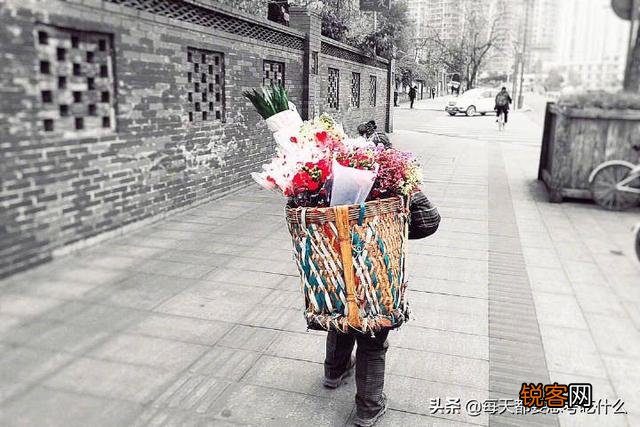 身为一个男孩,等你长大了,混得还没父亲好？你会咋办？