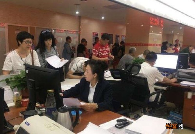 北京参保人员在定点零售药店可以使用个人账户吗？