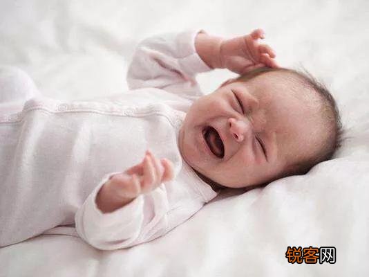 刚出生十几天的宝宝可以用安抚奶嘴吗？