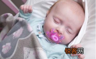 宝宝在什么情况下应该用安抚奶嘴？