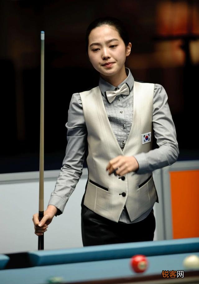 潘晓婷和车侑蓝谁更美？