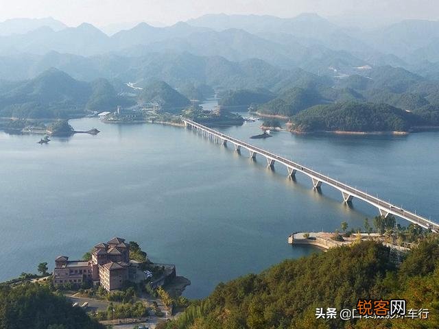 从上海出发有哪些适合轿车而且风景不错的自驾游路线？