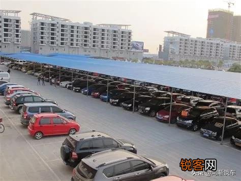 买二手车是到二手车平台,还是去当地二手车市场？
