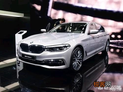 买宝马7系低配和540高配哪个性价比高？