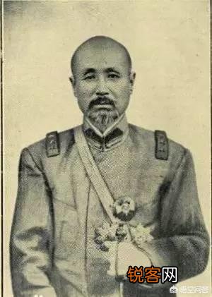 慈禧视察袁世凯军队掉了头上金簪为何没人敢拾？孟恩远拾了交给慈禧为何最后做了将军？
