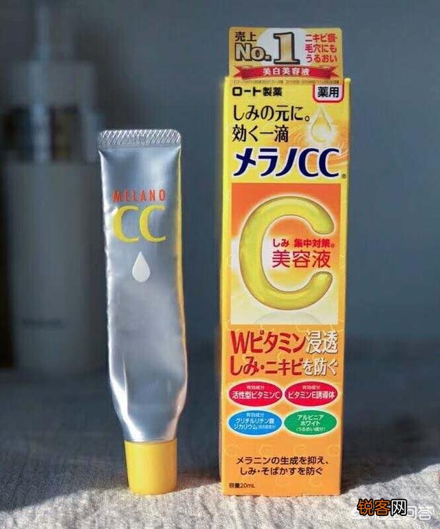 脸上肤色不均匀、额头和下巴黑,有什么美白效果好点的护肤品值得推荐？