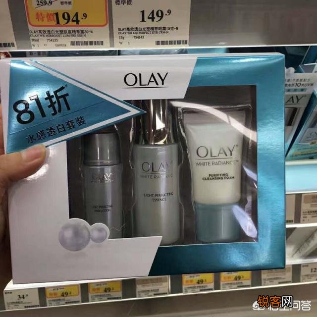 脸上肤色不均匀、额头和下巴黑,有什么美白效果好点的护肤品值得推荐？