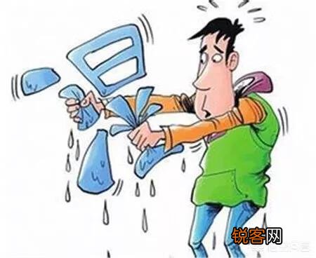 什么洗发水去油？我的头发很油,隔一天不洗就很油腻怎么办？