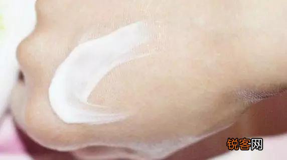 有什么护肤品可以身体美白？