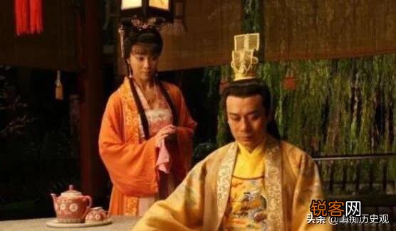 赵匡胤兄弟赵光义成为君主后,是如何对待24岁的皇后嫂子的？