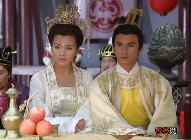 小周后是如何气死姐姐大周后并上位的？她最终的结局如何？