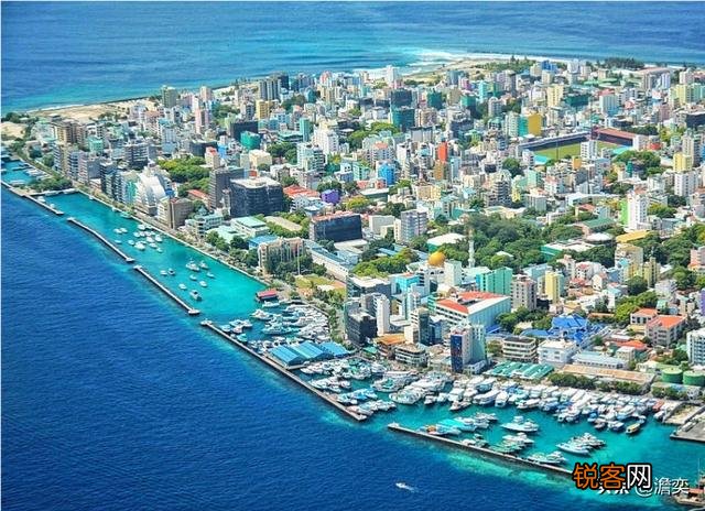 印度都敢跟巴基斯坦开战,可为何不敢兼并近在咫尺的小国马尔代夫？