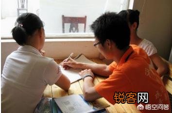 不想上班拿死工资,想自己做生意,做点什么比较好？