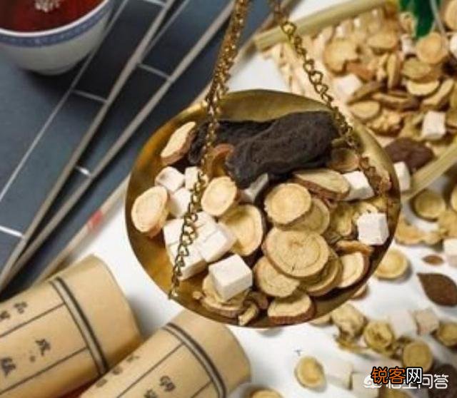 我看有些人种植中草药,一年赚几十万,他们是怎样做到的？