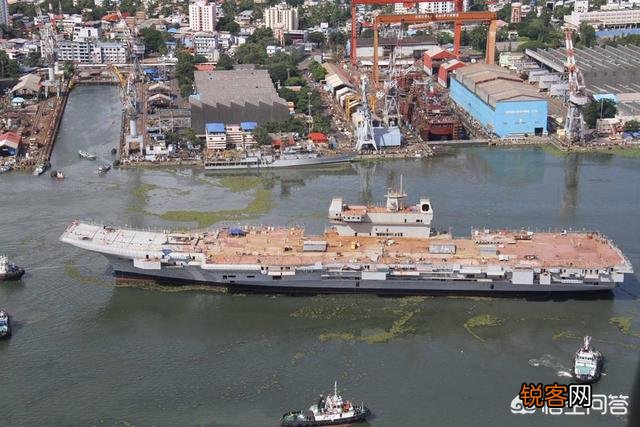 老婆问：一艘航母造价是多少？