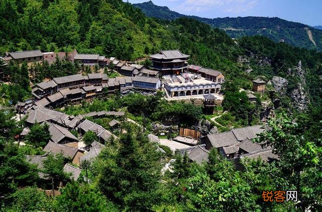 石家庄周围爬山,目前可以去哪里？