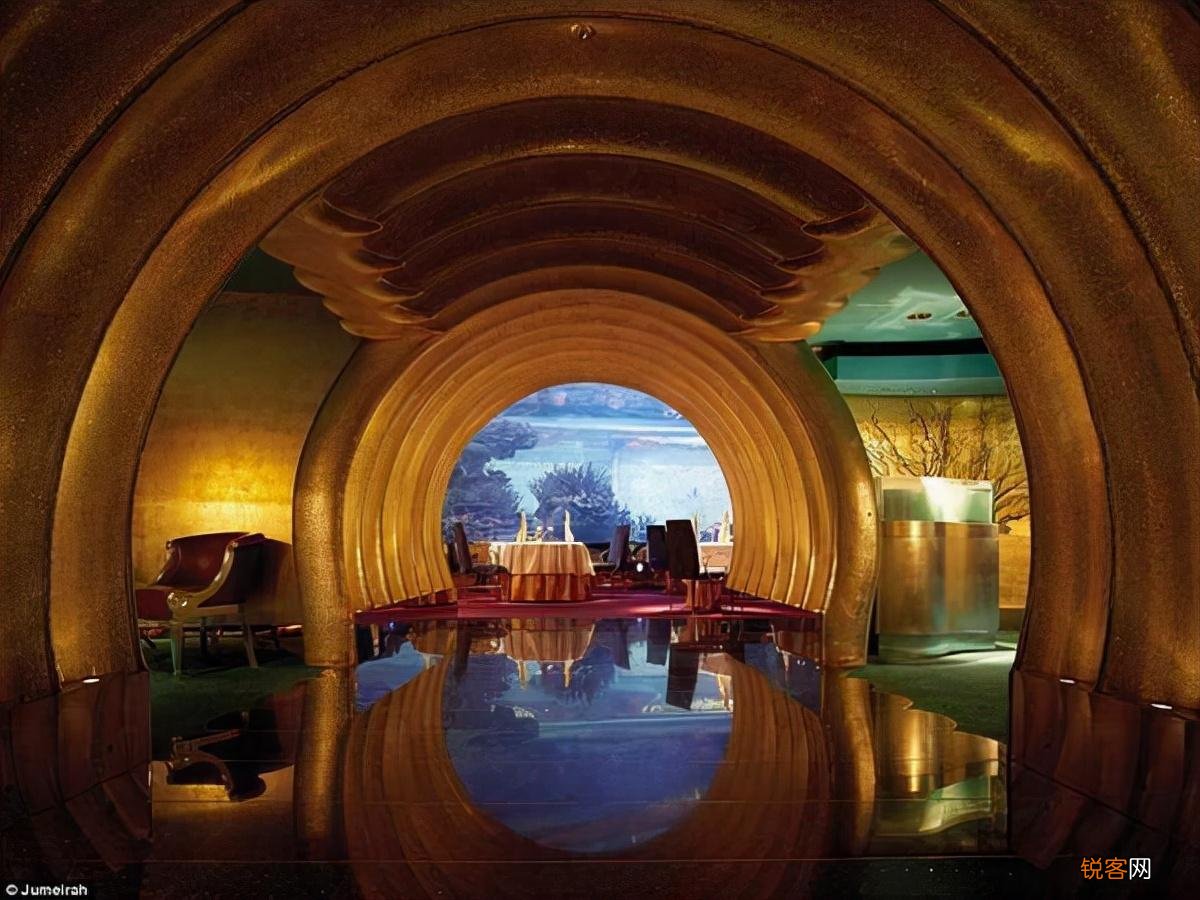 七星级酒店一晚上多少钱 迪拜七星级酒店叫什么名字