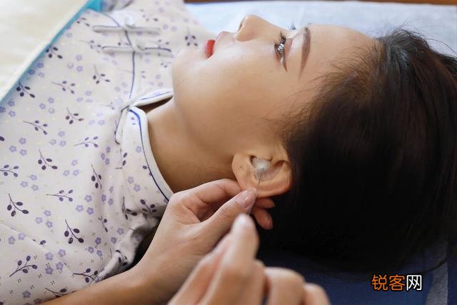 为什么街边突然出现了很多采耳店？