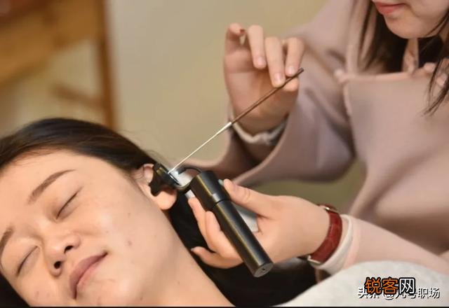 为什么街边突然出现了很多采耳店？