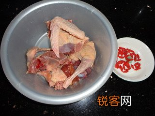 清炖鸽子汤的做法