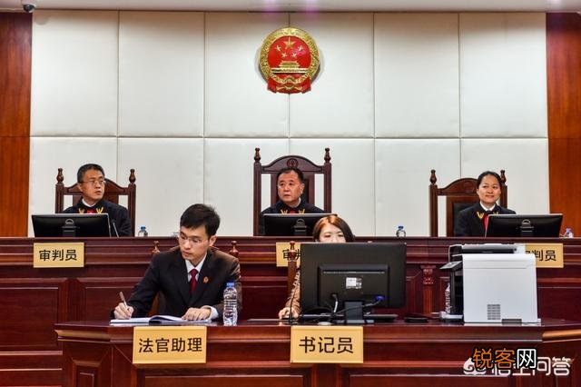 我在某单位工作十二年,现在被辞退了,我该怎么办？