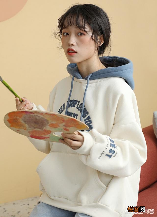 有哪些适合女大学生的衣服品牌？