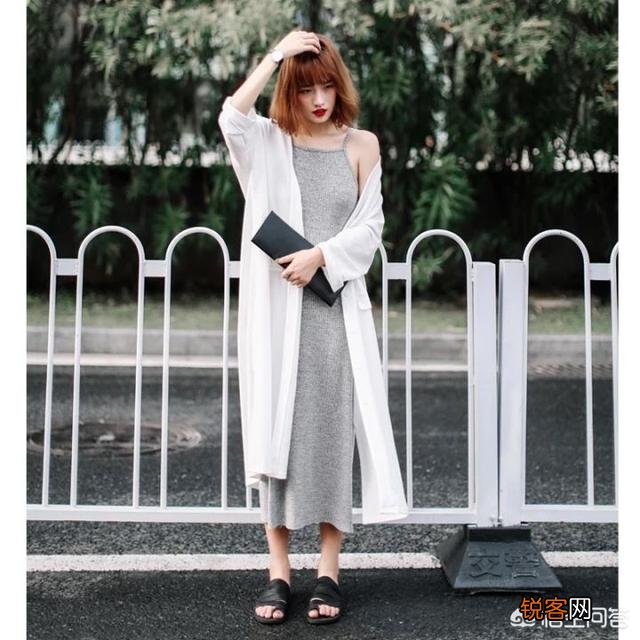 淘宝上有哪些好的小众女装店铺？