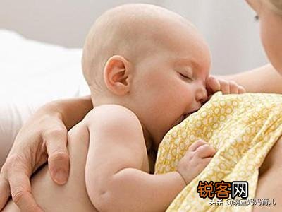 孩子吃母乳,怎么看是不是吃饱了？