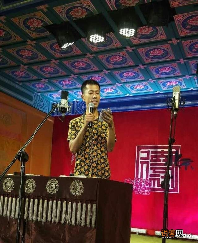 德云社前鹤字科大师兄杜鹤来再次离开新社团,他要追求怎样的相声？