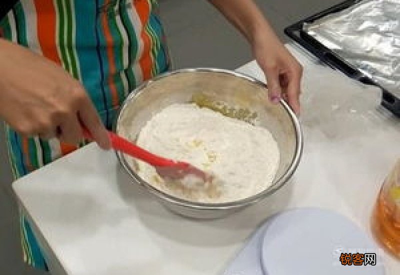 普通面粉能做月饼吗