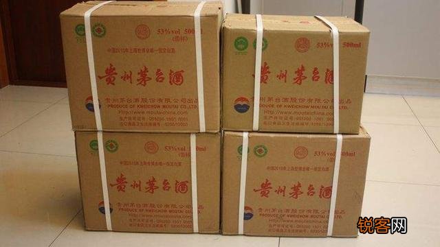 收藏茅台50箱,一瓶2500。十年后收益能达到多少？