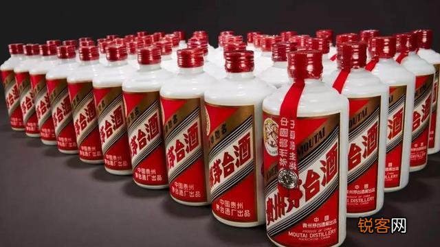 收藏茅台50箱,一瓶2500。十年后收益能达到多少？