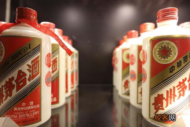 收藏茅台50箱,一瓶2500。十年后收益能达到多少？