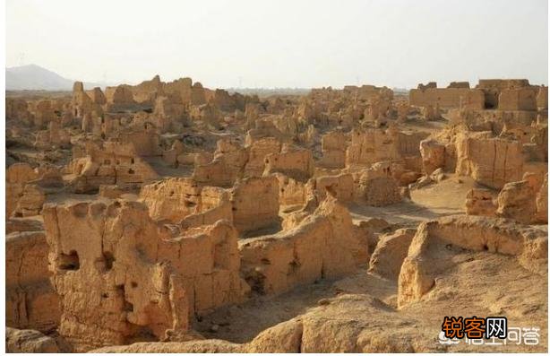为何楼兰古国在沙漠里繁华了800年？
