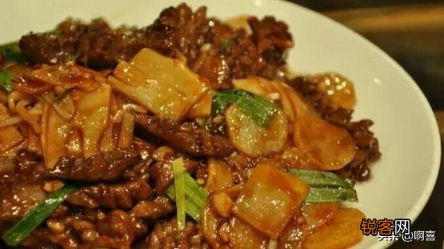 济南有哪些值得一去的餐馆,馆子里一定要尝试的菜式有哪些？