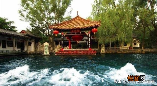 济南有什么好吃的好玩的？