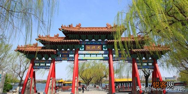 济南有什么好吃的好玩的？