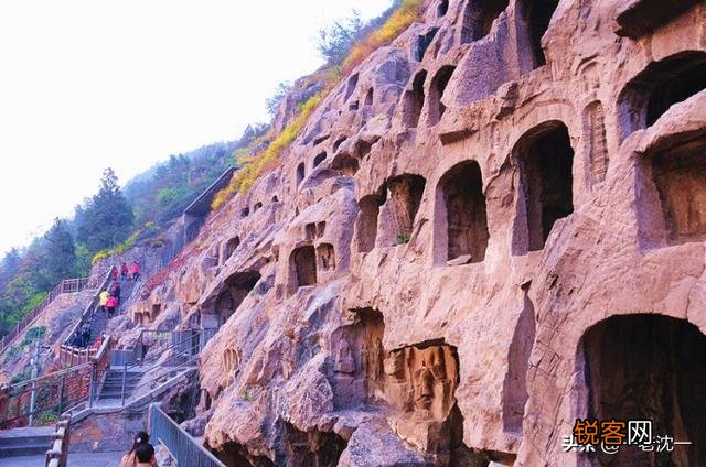 “神”和“佛”有什么区别？