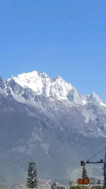 你认为最美的写雪的诗词是什么？