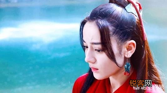 你认为迪丽热巴是标准美女吗？她和中国传统的美女有什么不同？