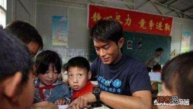 你认为娱乐圈的哪些明星美的有高级感？