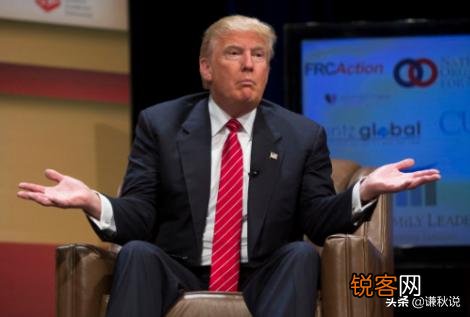 美国冲突升级!武装民兵冲进议会大厦,议员吓的穿防弹衣上班,州长命令被废,大乱了吗？